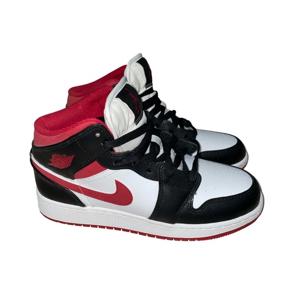 Jordan 1 Mid - Gym Red Black White (GS) - Picture 1 of 9